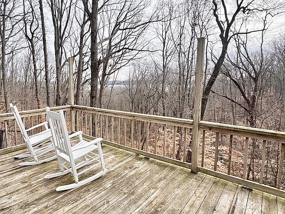 4th image of 176 Grace Ln