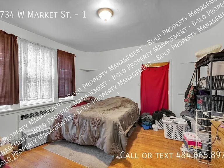 1734 W Market St #1 — Photo 6