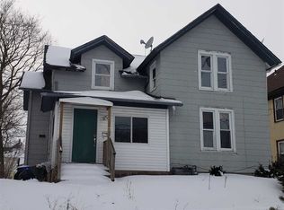 717 S 4th St, Rockford, IL 61104