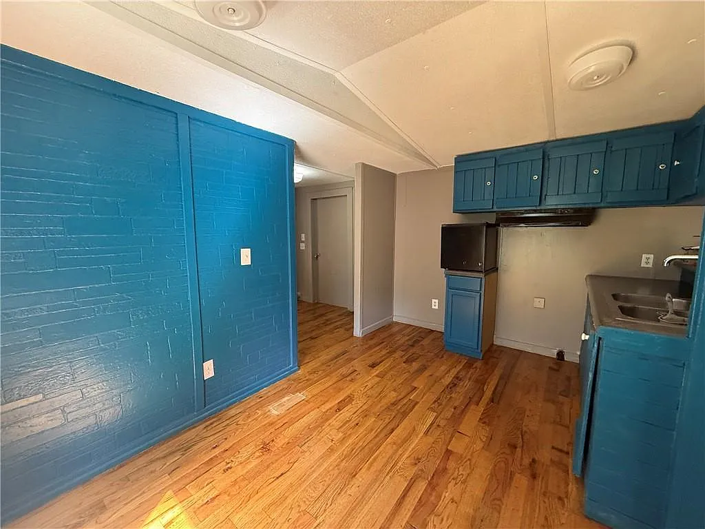 2 bed, 2.0 bath, $1,500 — Photo 3