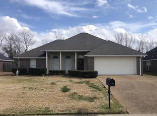 726 Prominence Dr, Flowood, MS 39232