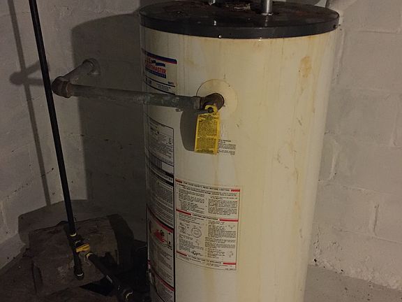 3rd image of 1541 Montgomery Ave