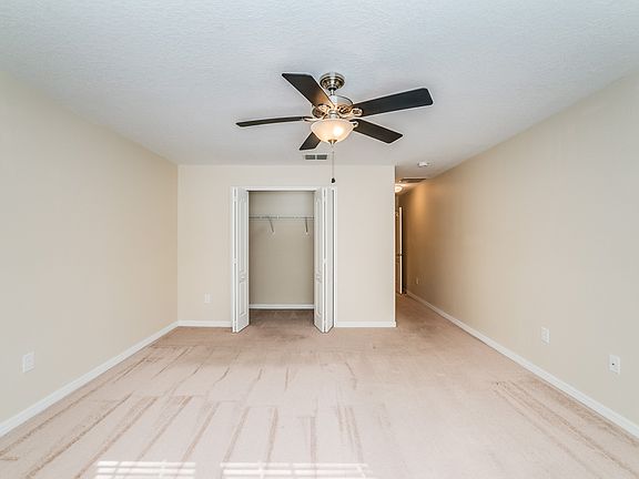 4th image of 340 Carina Cir