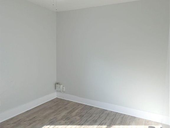 5th image of 547 Cerritos Ave #547