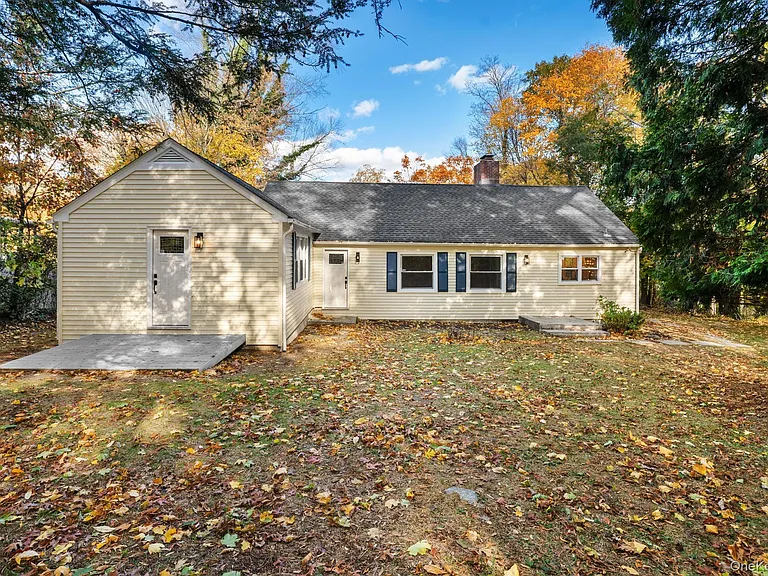 27 Winding Ln — Photo 34