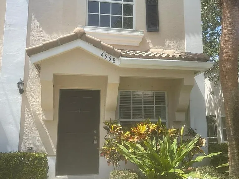 4968 Palmbrooke Cir — Photo 1