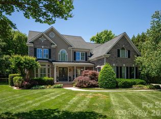 9223 Skipaway Dr, Waxhaw, NC 28173