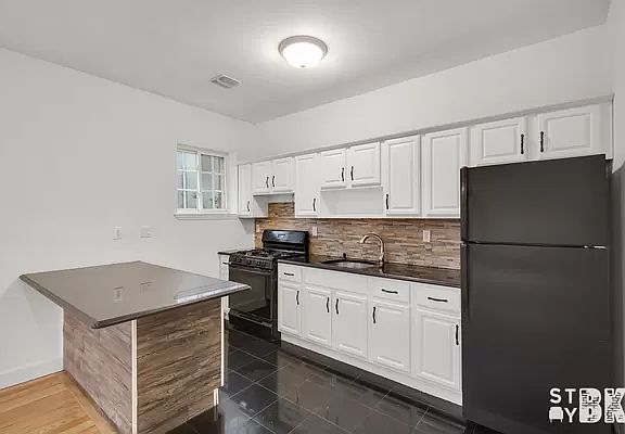 4th image of 330 Clifton Pl Unit 2A