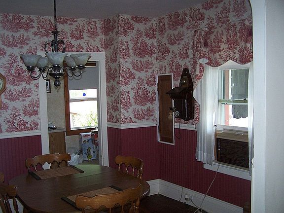 Dining room with Wainscot