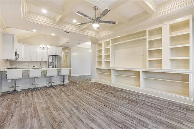 2936 Eagle St — Photo 5
