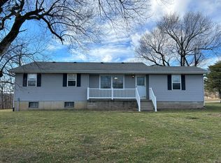 3221 Pea Ridge Rd, Centertown, MO 65023