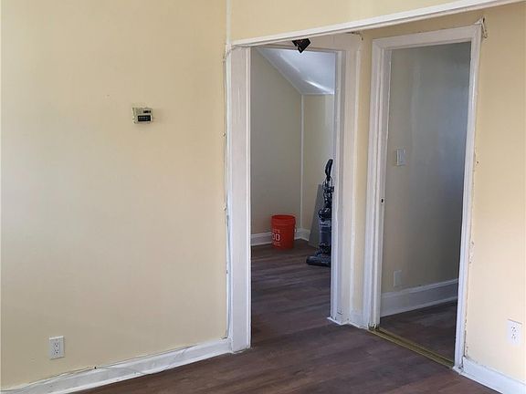 2nd image of 20 Holland Ave Floor 2