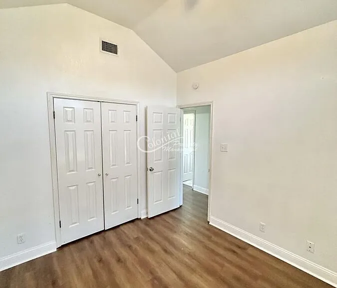 1100 Clairidge Ave — Photo 12
