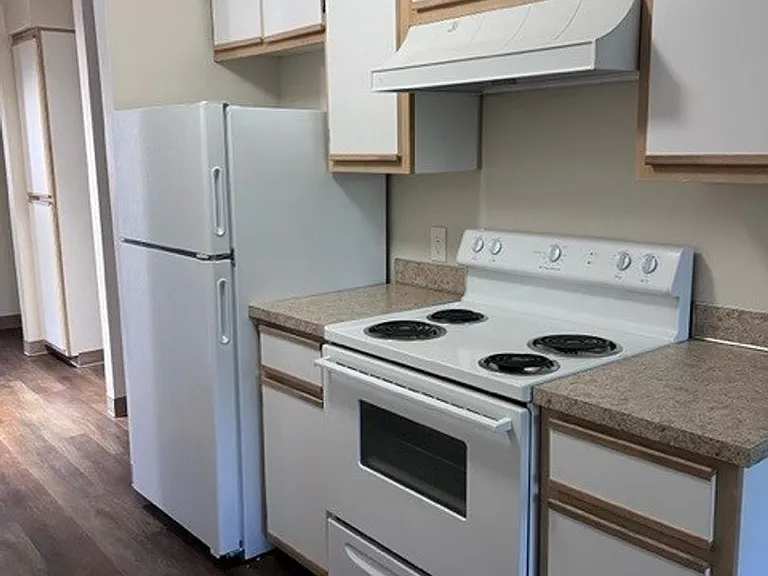154-Sandy Dr Apts — Photo 29