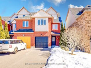 355 Sparrow Cir, Pickering, ON L1V 7E6