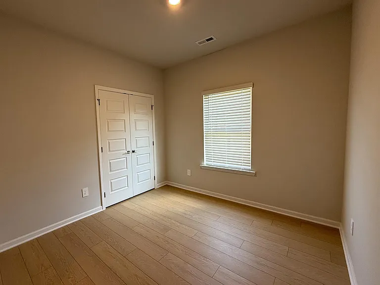 212 Cobbdale Park Dr — Photo 8