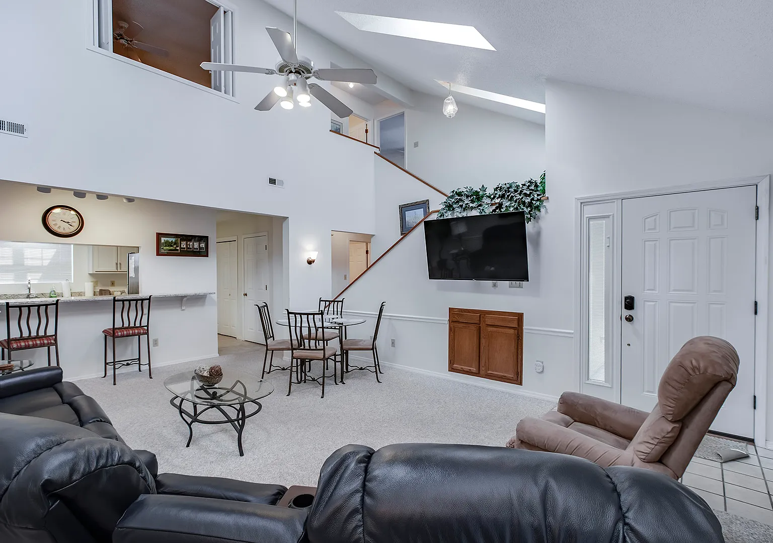 303 Chota View Place - 1 — Photo 2