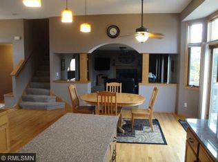 13900 Virginia Ave W, Savage, MN 55378