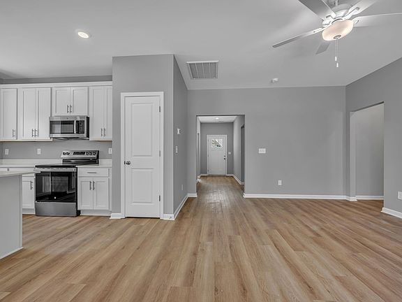 4th image of 209 E Quail Hollow Way Lot 12
