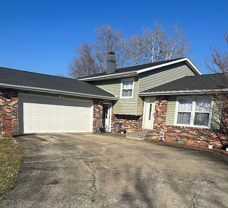 420 S Panther Dr, Lovington, IL 61937 Zillow