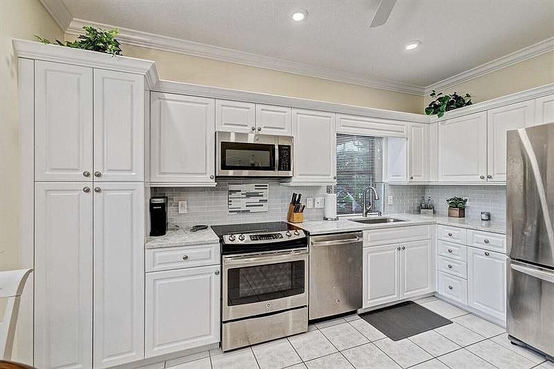 1st image of 16151 W Bay Dr APT 161