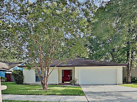 3rd image of 8257 Lakemont Dr