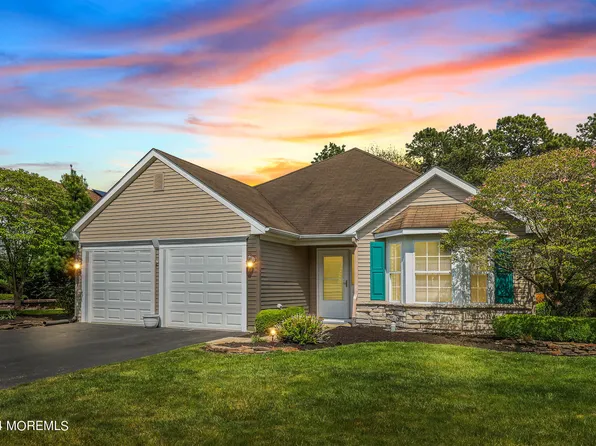 114 Skyline Drive, Lakewood, NJ 08701