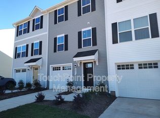 8031 Sinnet Pl, Charlotte, NC 28269