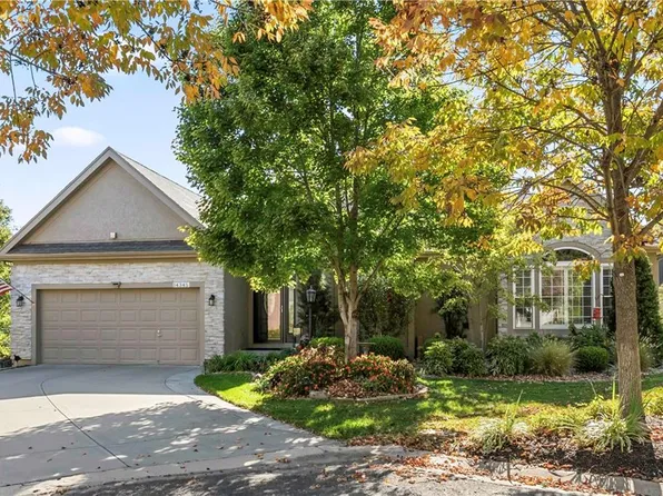 14345 Manor Ct, Leawood, KS 66224