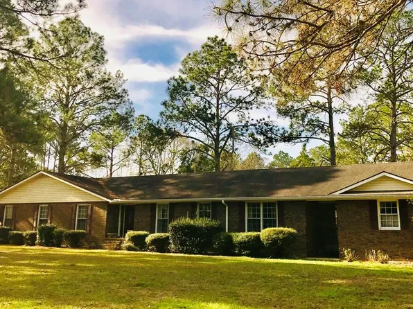 125 Inner Cir, Moultrie, GA 31788