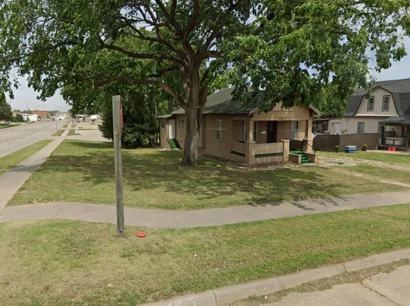 207 E 9th St, Concordia, KS 66901
