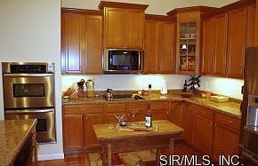 5th image of 6832 Kensington Dr
