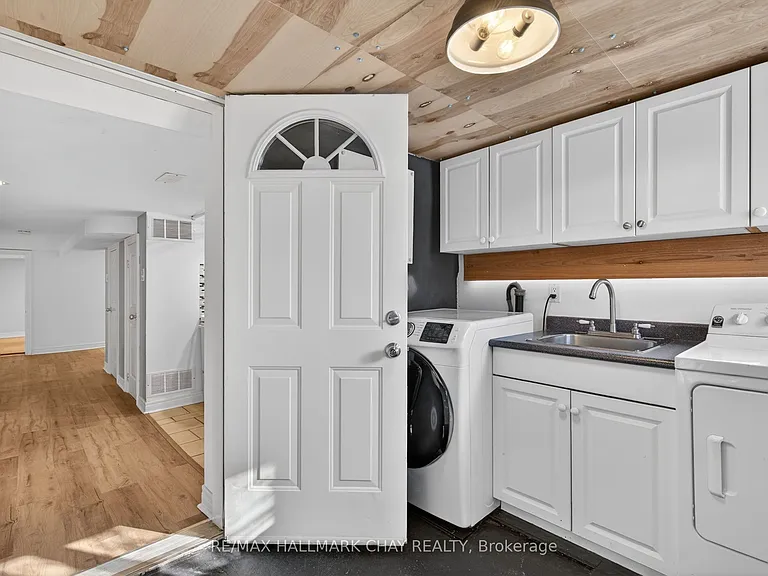 45 Caledonia Rd #LOWER — Photo 5