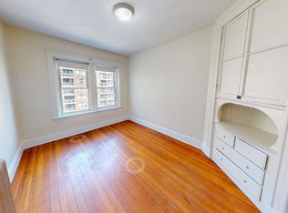 21 Mount Hood Rd #21, Brighton, MA 02135