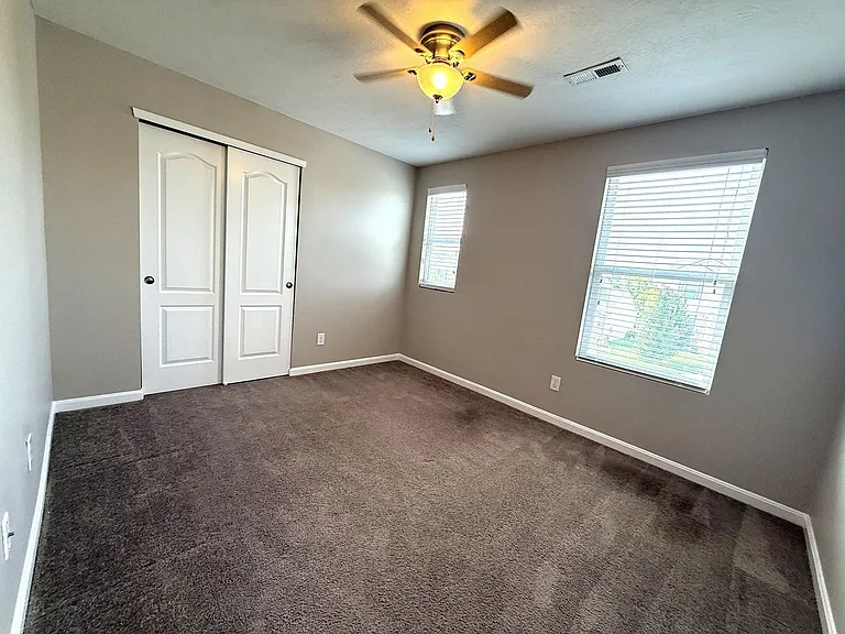 11727 Trottingham Cir — Photo 15