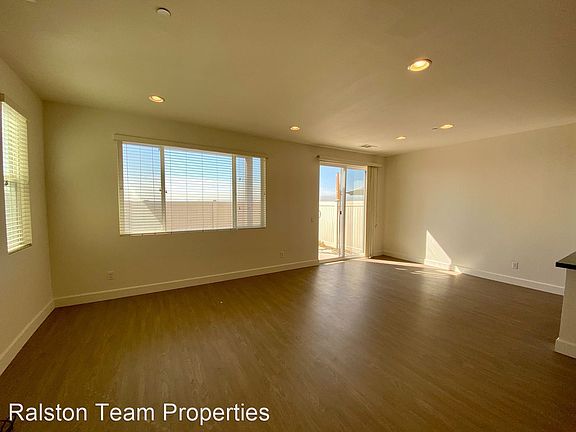 2nd image of 5421 San Roberto