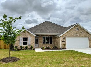 622 Bison Run St, Farmington, AR 72730