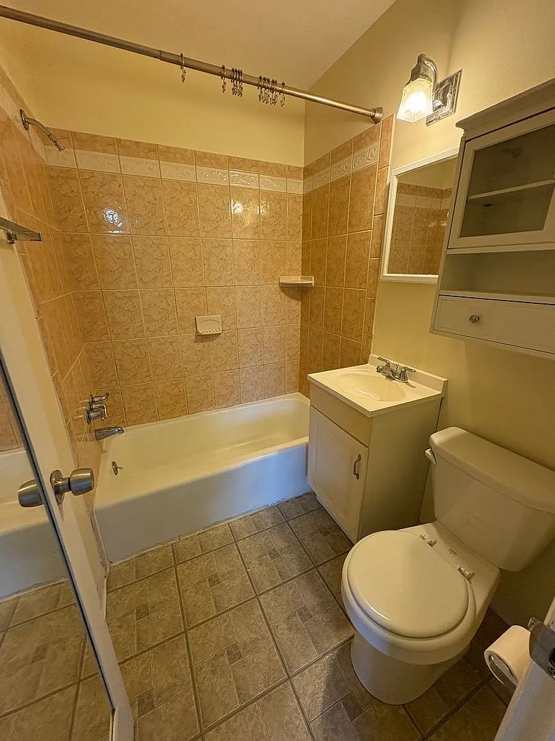 1328 Dreher Ave — Photo 4