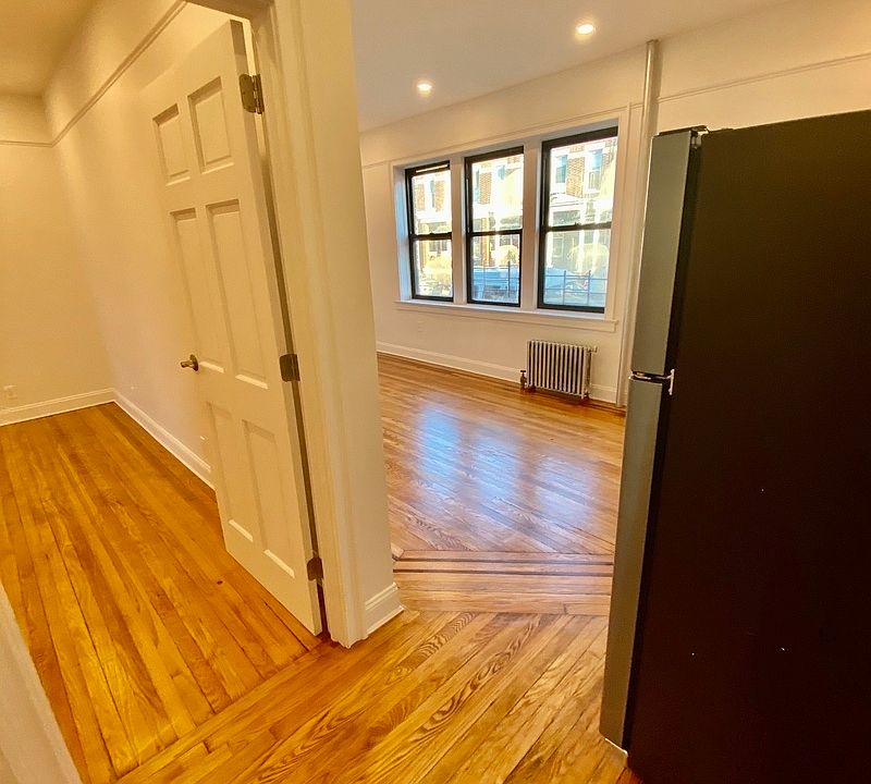 1st image of 24-24 42nd St #A2f