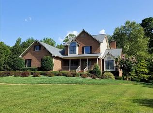 2661 Claremont Rd, Newton, NC 28658