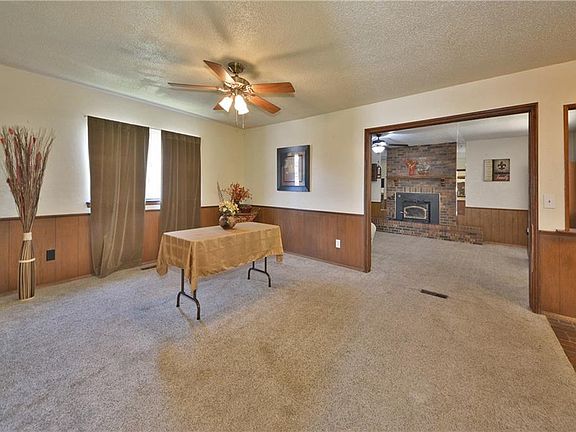 5th image of 338 W Aspen Dr