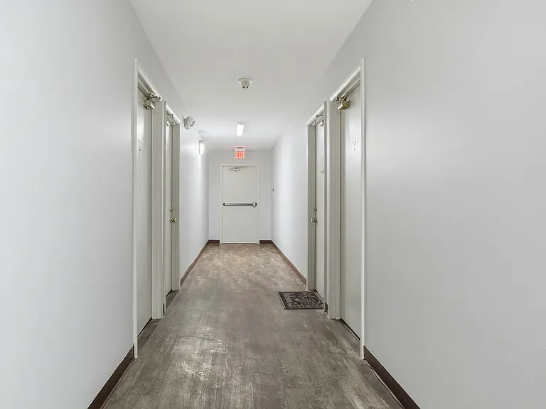 105 E Allen St #308 — Photo 6