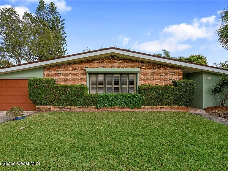 2175 Barracuda Ave — Photo 2