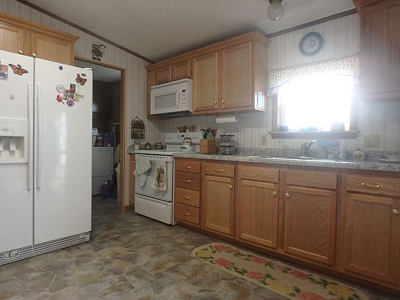 3rd image of 60655 Earnest St