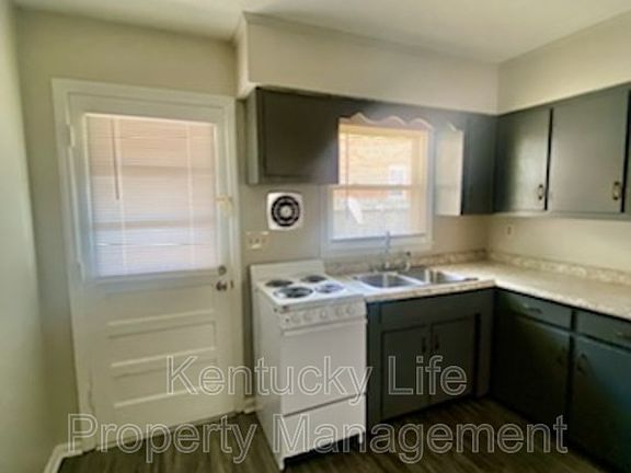 5th image of 1822 Augusta Dr #B