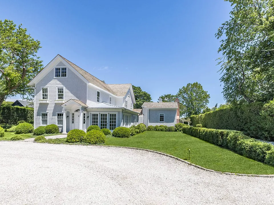 494 N Main St