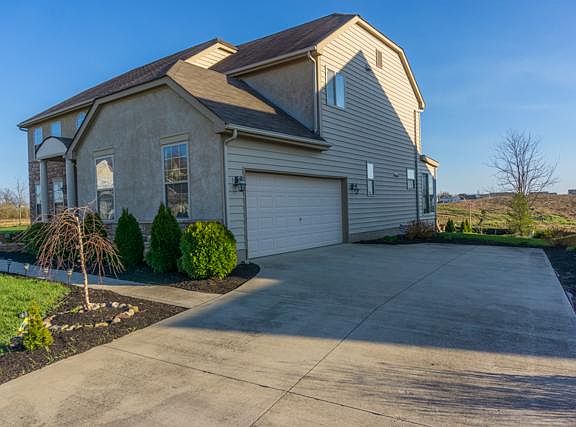 5th image of 7635 Kelly Dr