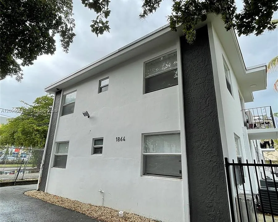 1864 NW 24th St #1
