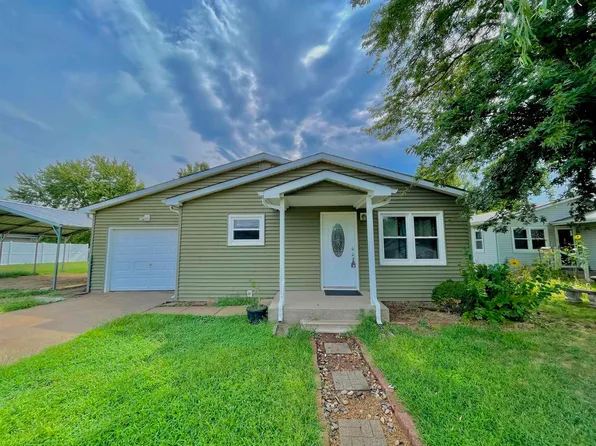 1520 N 10th St, Arkansas City, KS 67005