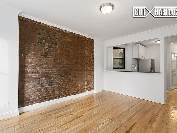 4th image of 266 Elizabeth St APT 7